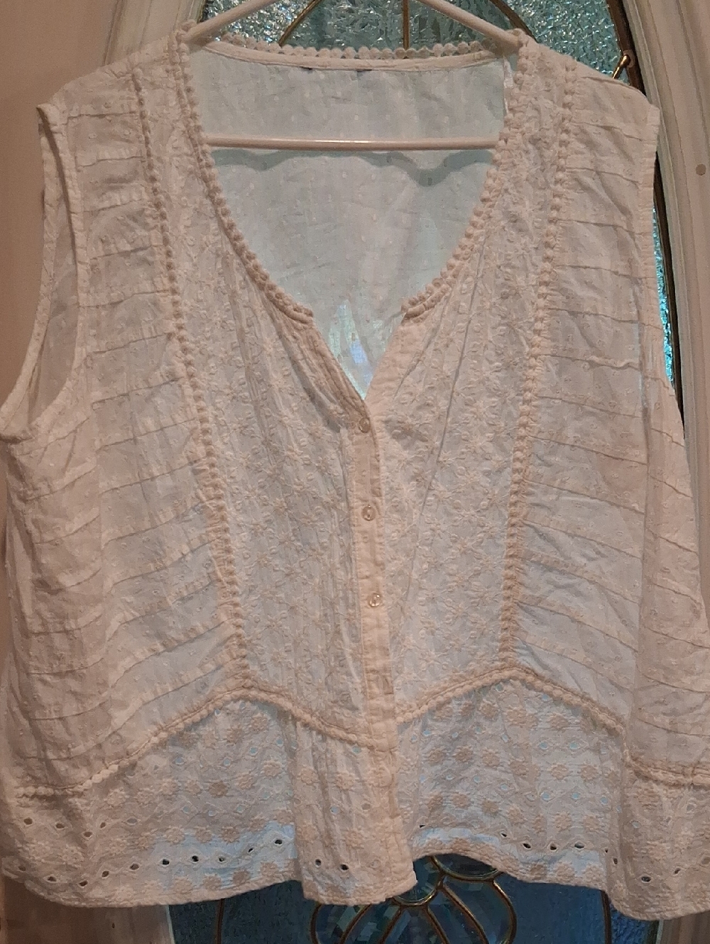 White Sleeveless Eyelet Button Front Blouse